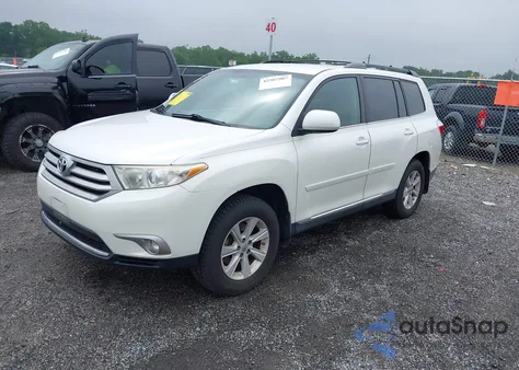 2013 Toyota Highlander Base Plus V6 z USA, uszkodzony, nr VIN 5TDBK3EH5DS246628